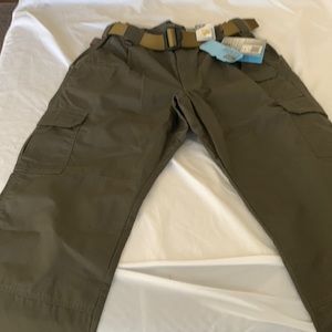 5.11 Tactical Pants olive green NWT / Tac Belt